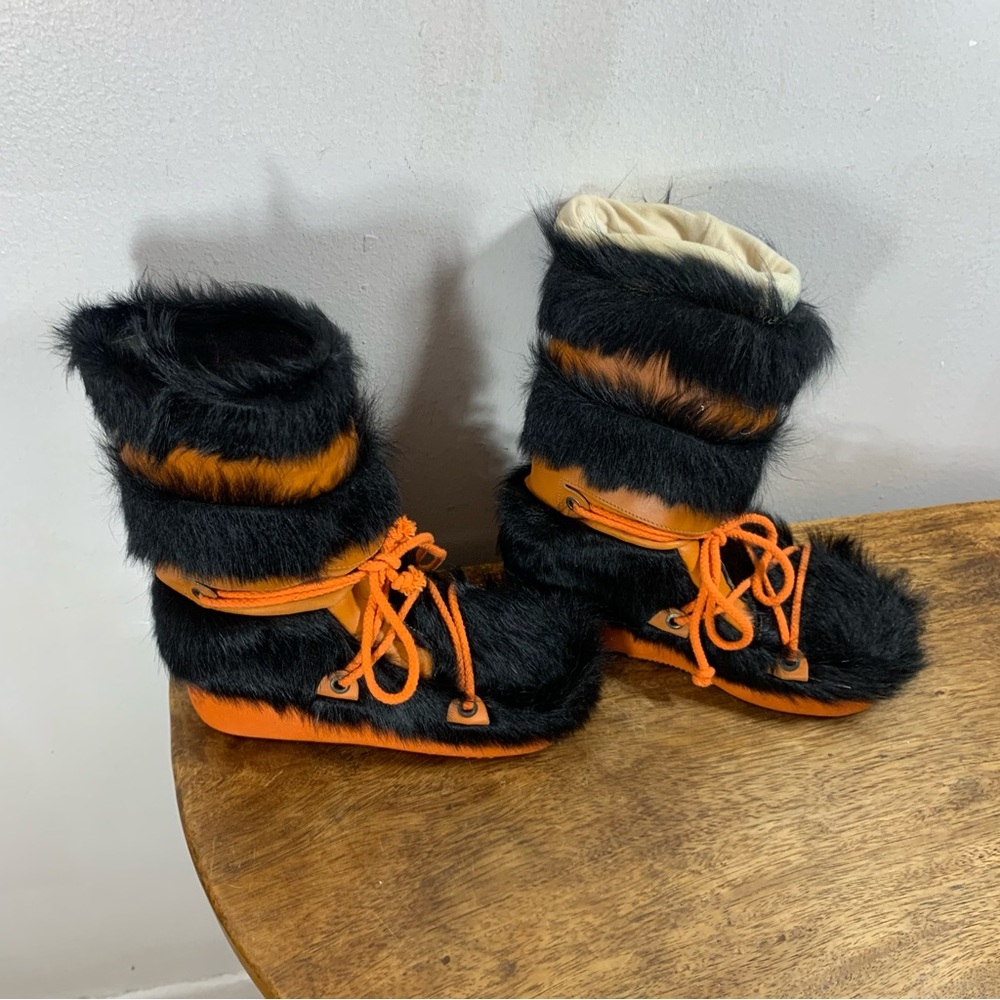 Mocatem Moccasins mukluks nap Gignac made in Canada hand made  Winter fur boots - Picture 8 of 13